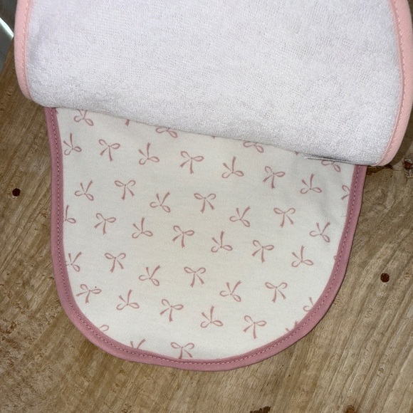 Kit + Pearl Baby Bibs 5-Pack Pink Bow Set | NWT - Picture 5 of 7
